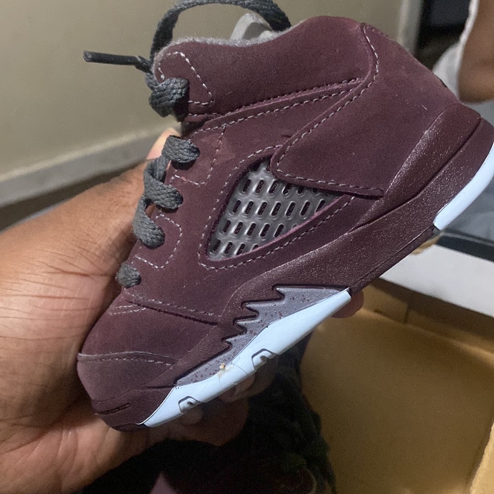 Jordan 5 - Picture 3 of 4